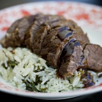 Beef braised in aged vinegar and ginger with vegetable rice